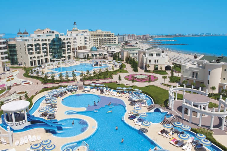 Sunset Beach Family Resort & Spa